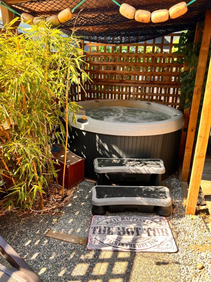 Hotel Seas The Day House 5 Star Hottub Pets Bbq Fire Premier Location Gibsons Exteriér fotografie